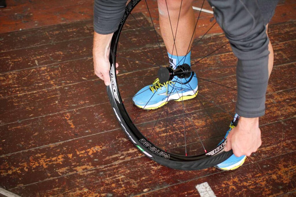 How to fit a clincher tyre step 15.jpg