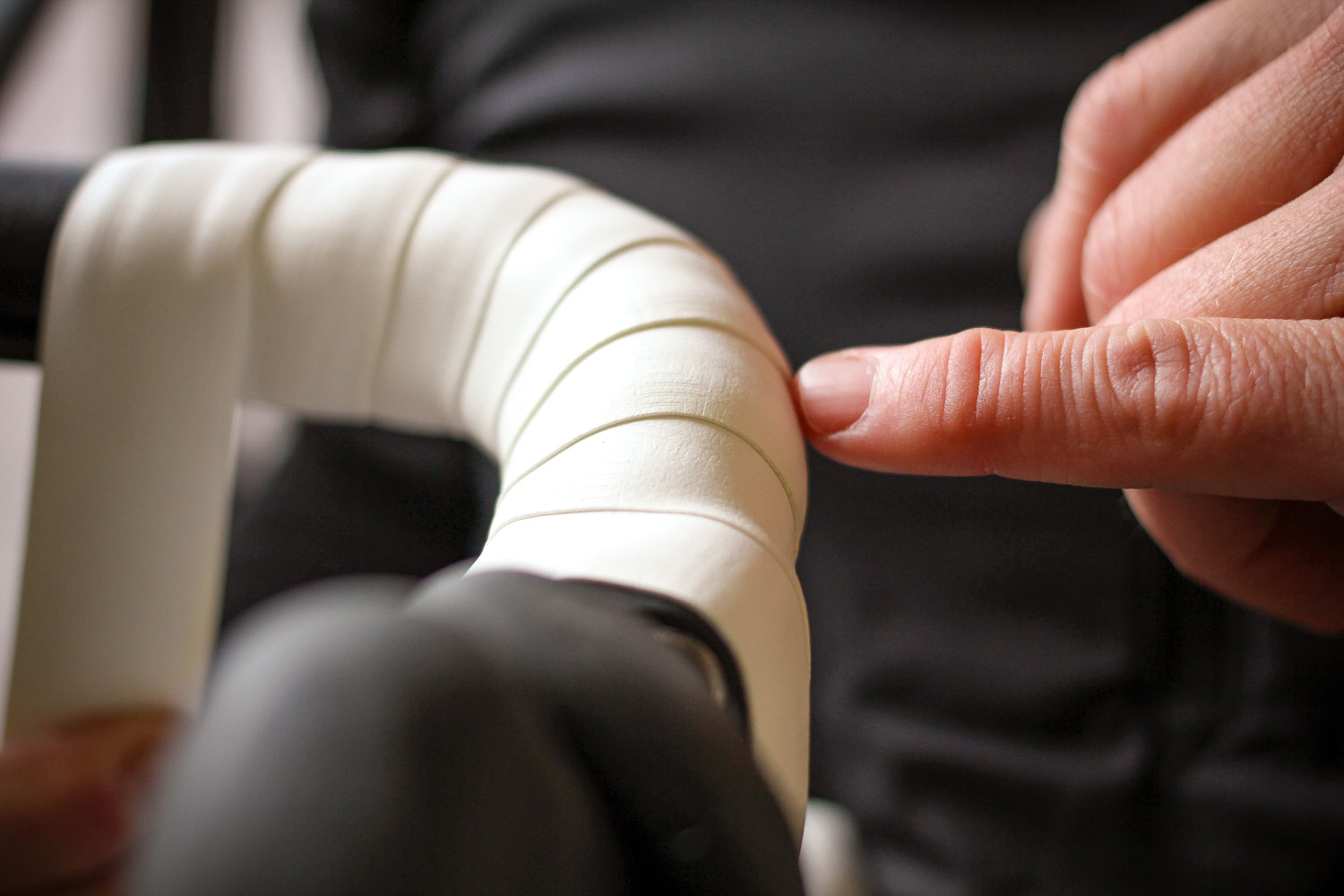 How to wrap bar tape 09