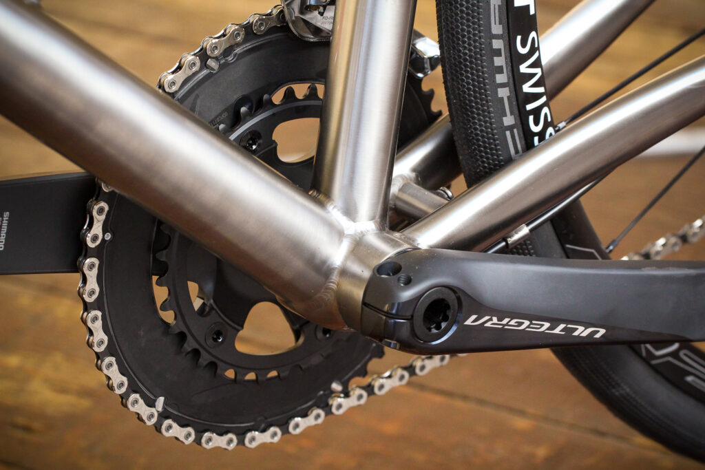 J Guillem Orient – bottom bracket.jpg