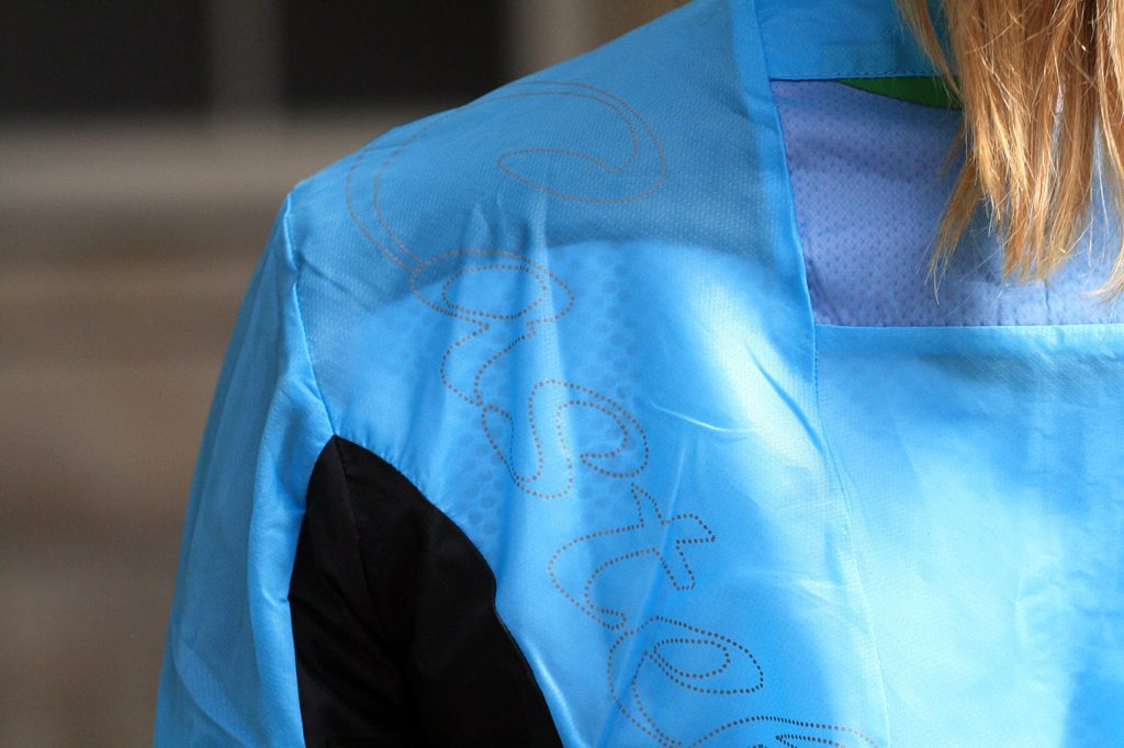 Castelli Donna Velo W Jacket – shoulder detail