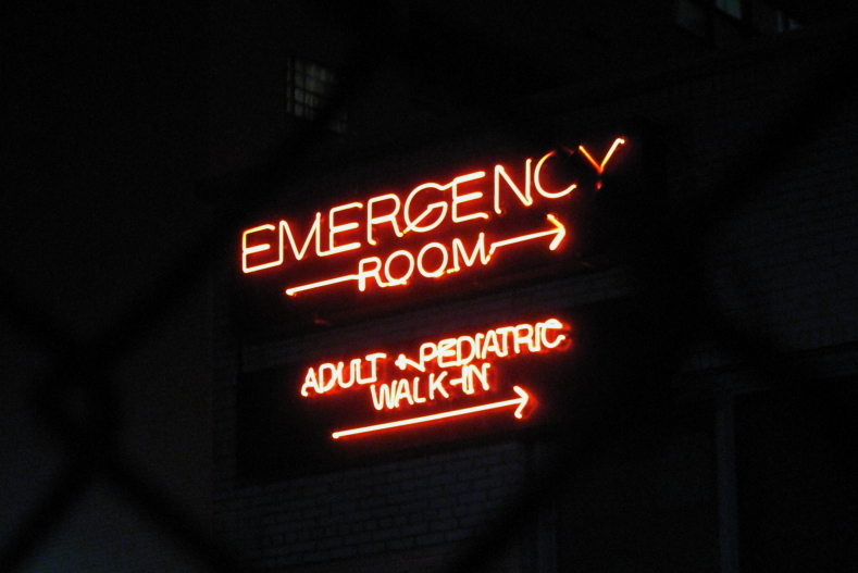 Emergency room sign (CC licensed image by Rob Nguyen:Flickr)