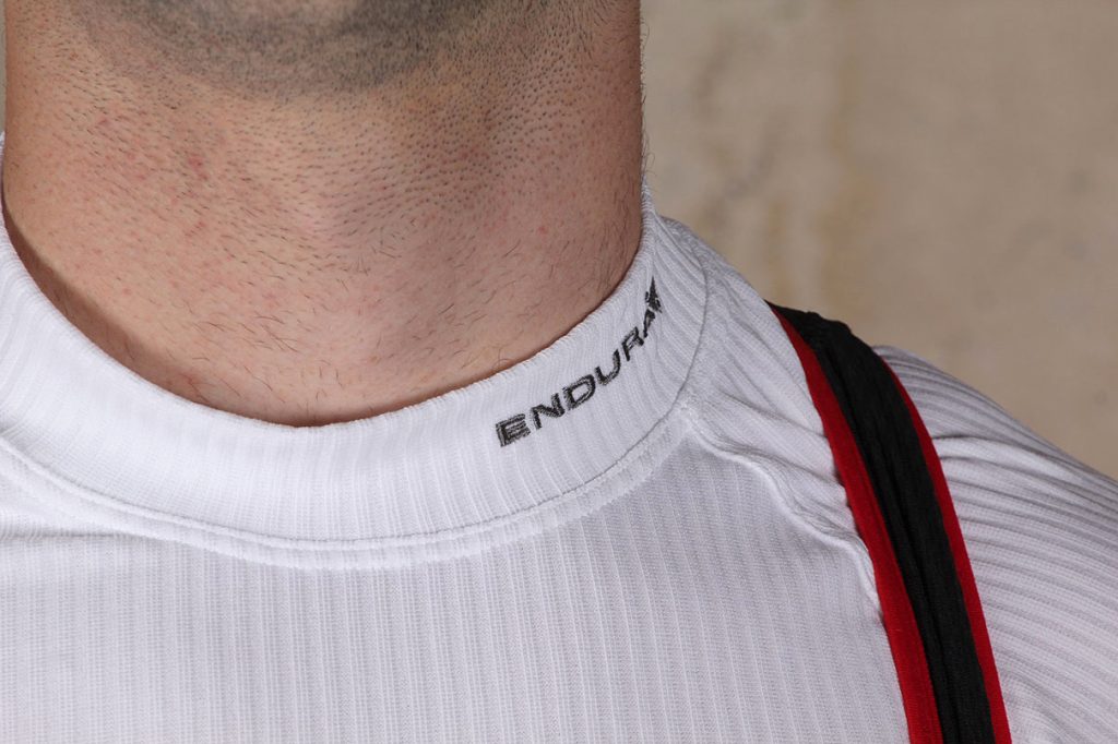 Endura Transrib Baselayer – collar