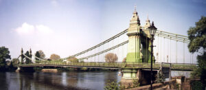 Hammersmith Bridge.jpg