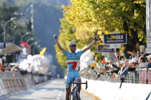 Vincenzo Nibali wins 2015 Lombardia (picture ANSA-Carconi-Peri)