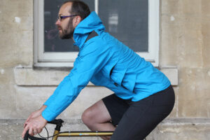 Vulpine Mens Waterproof Gills Jacket - riding 1