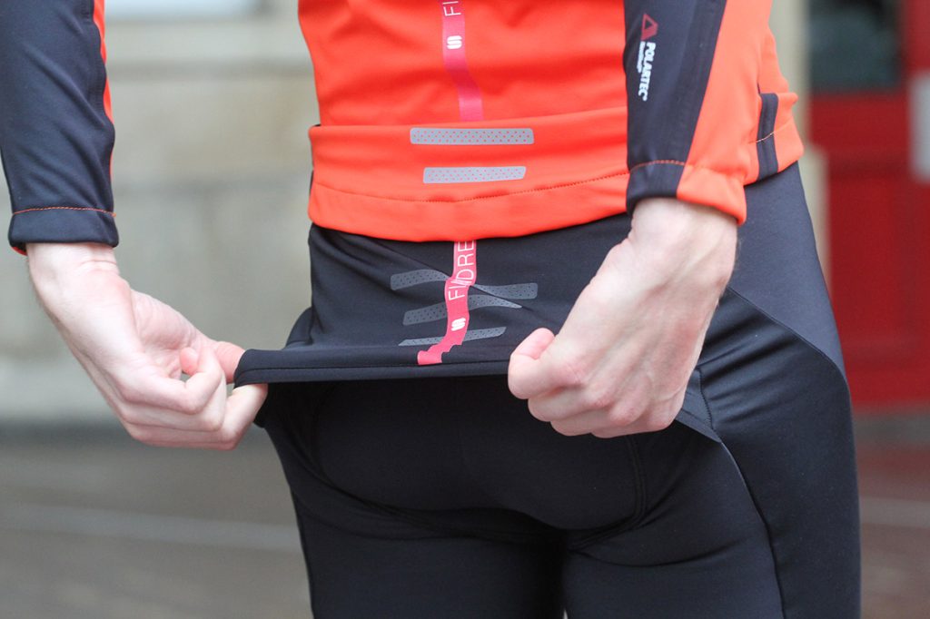 Sportful Fiandre No-Rain Bib Tights – rear flap.jpg