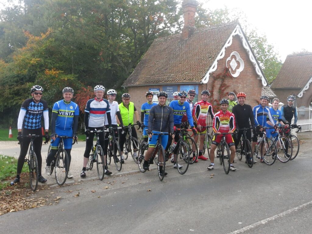Team road.cc Winchester ride out – faster group prepare for take off.jpg