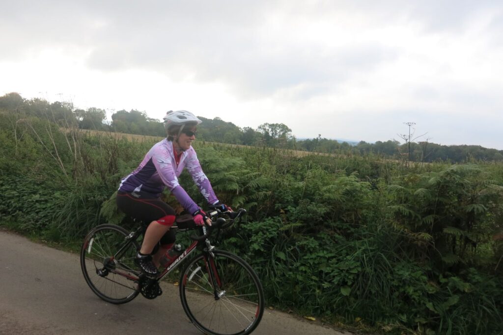 Team road.cc Winchester ride out – lilac lady.jpg