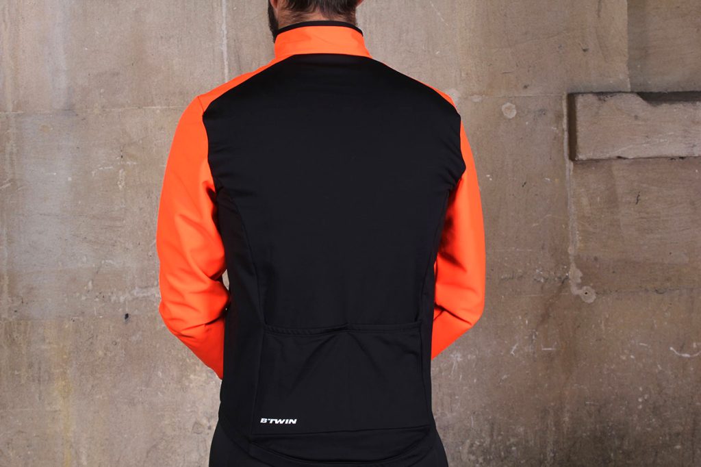 BTWIN 300 Warm Cycling Jacket – rear