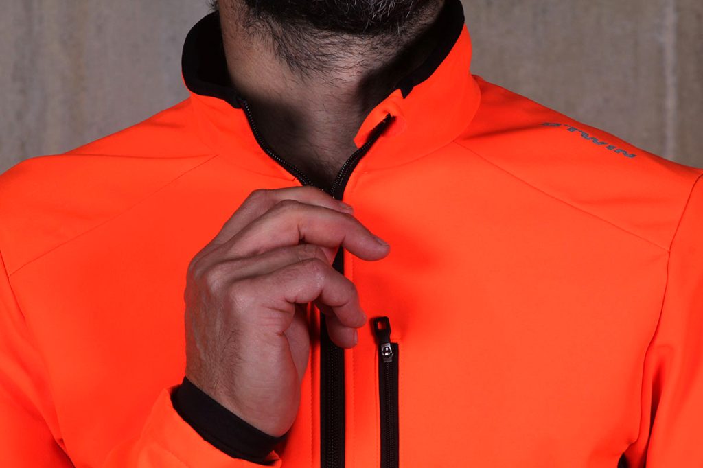 BTWIN 300 Warm Cycling Jacket – zip