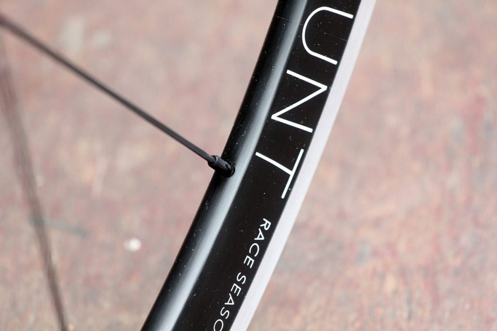 Hunt Race Season Aero Wide wheelset – spoke nipple