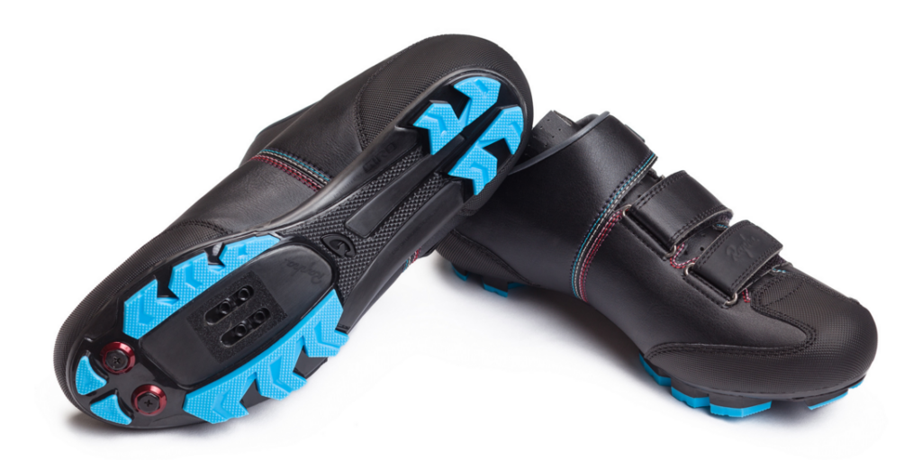 Cross Shoe_Rapha.png