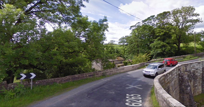 Dibbles Bridge (Google Street View).png