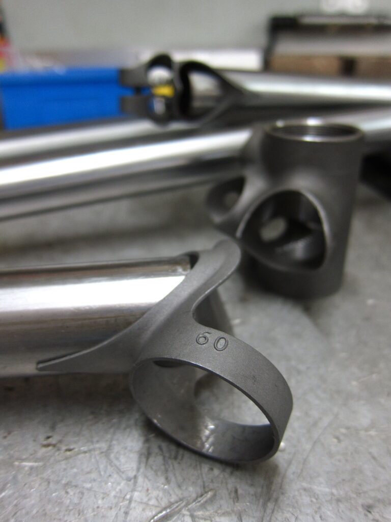 DownlandCycles2-TubesLugs.jpg
