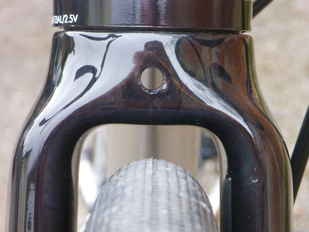 Kinesis GF_Ti Disc – fork clearance.jpg