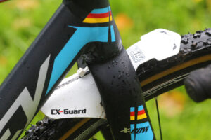 Rapid Racer Products CX-Guard Mudguard - mounted 1.jpg