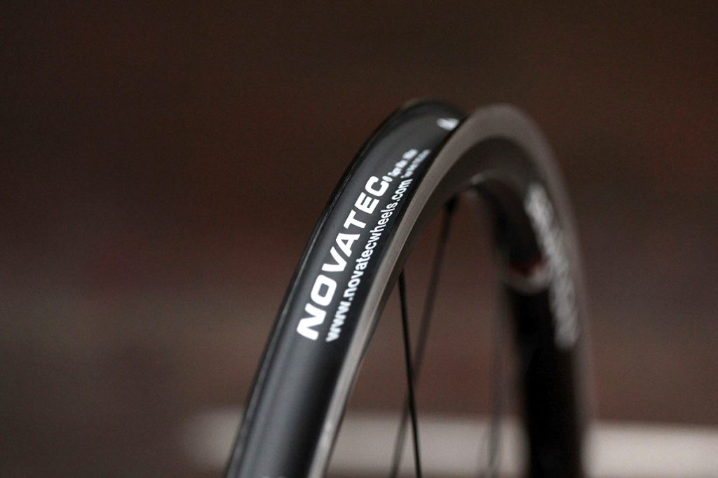 Novatec 30 Alu Clincher wheelset – rim bed