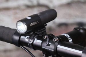Cateye Volt 800 - mounted.jpg