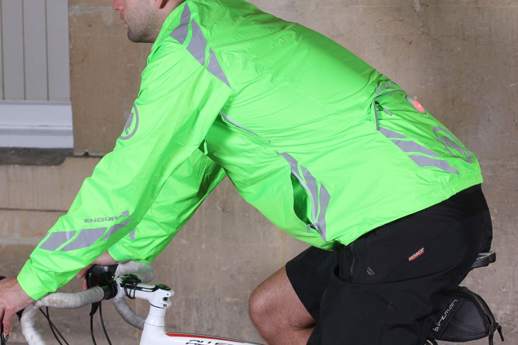 Endura Luminite II Jacket – riding.jpg