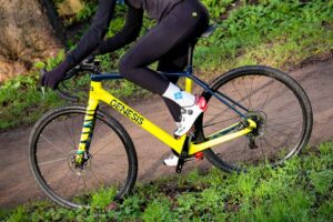 Genesis Vapour 30 &ndash; riding 2.jpg