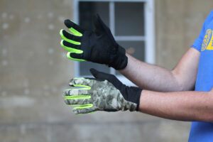 Gore Element Urban Windstopper Gloves.jpg