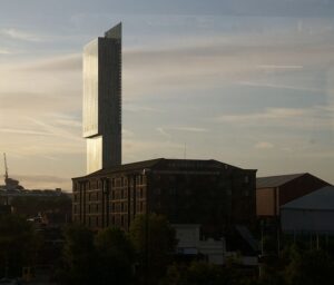 Granada Studios and Beetham Tower (David Brossard Wikimedia Commons).jpg