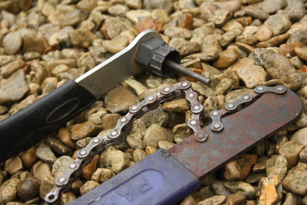 Chain whip and splined cassette tool.JPG