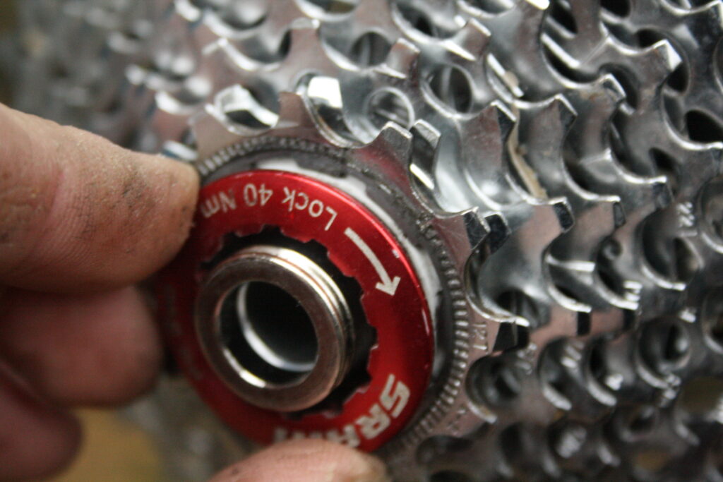 thread lockring on.JPG