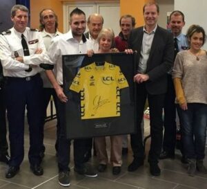 Jerome Cotto and Christian Prudhomme (source Gendarmerie Nationale on Twitter).JPG