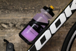 Topeak iGlow Bottle Cage - purple.jpg