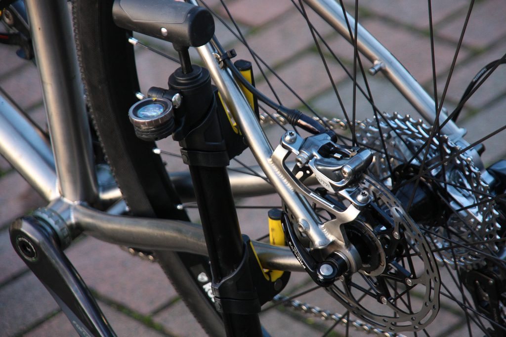 Topeak Transformer RX pump – bike 2.jpg