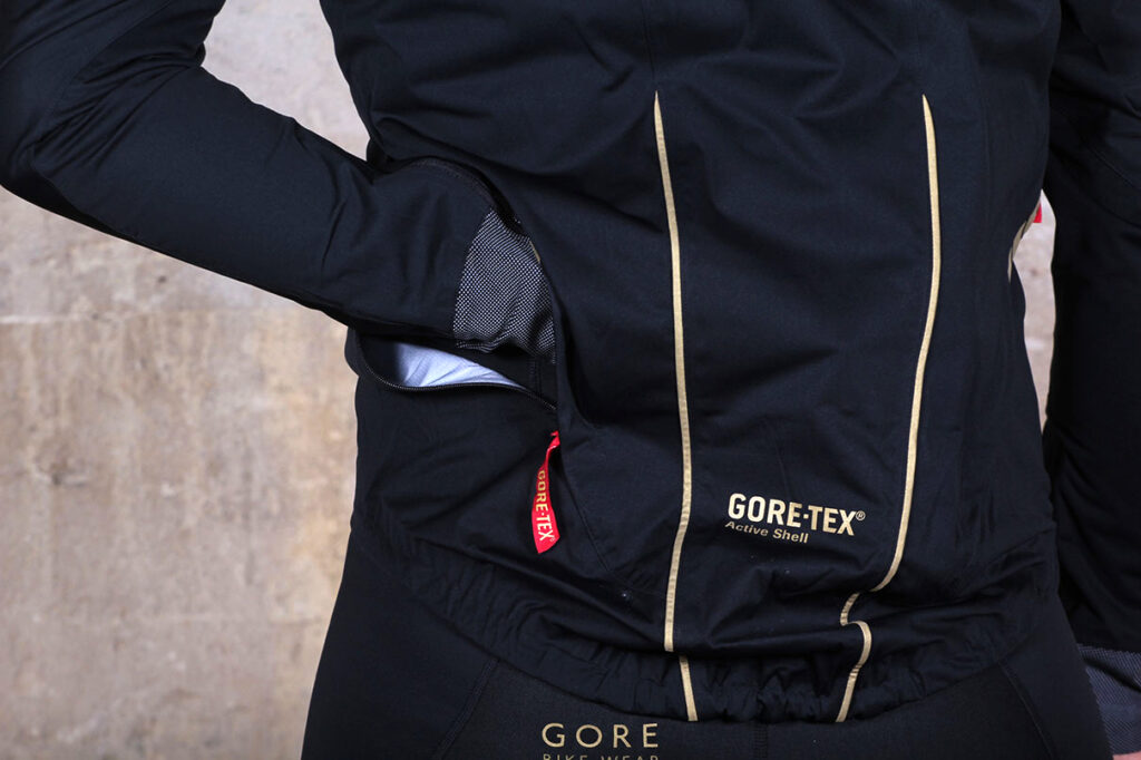Gore 30th Oxygen 2.0 Gore-Tex Active Jacket Pocket