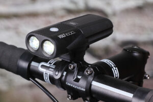 Cateye Volt 1600 - mounted.jpg