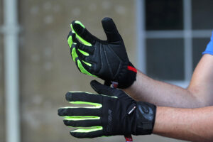 Chiba Tour Plus Windstopper Glove.jpg