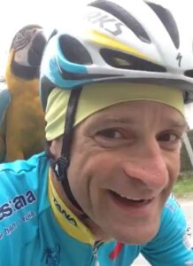 Frankie 2 – Michele Scarponi and his feathered friend.JPG