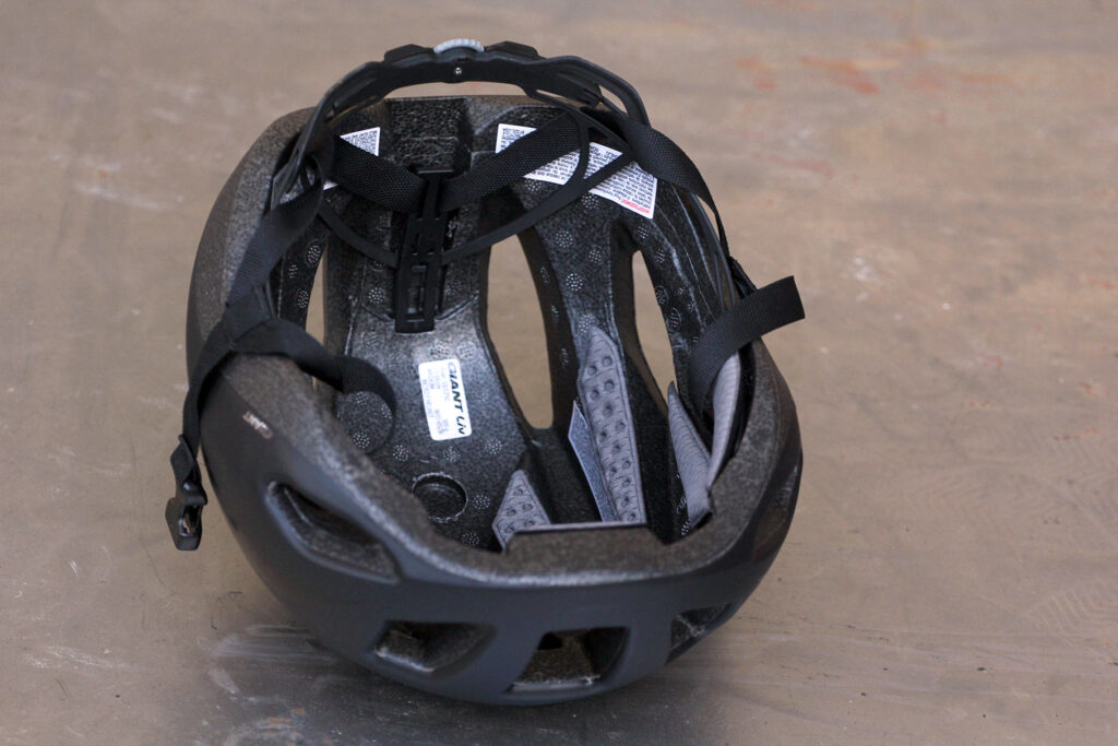 Giant Rivet Bicycle Helmet – inside.jpg