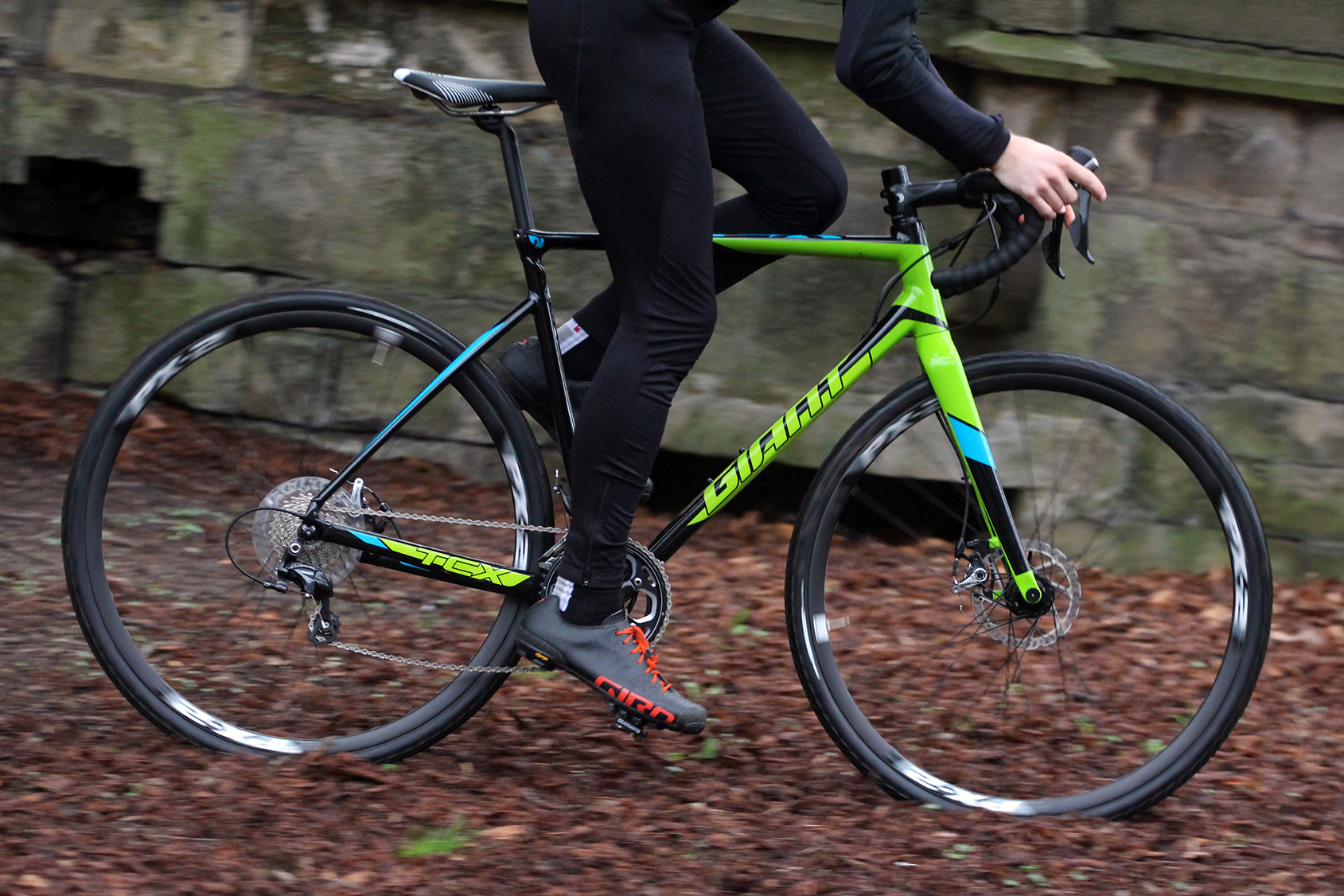 giant-tcx-slr1-riding-1