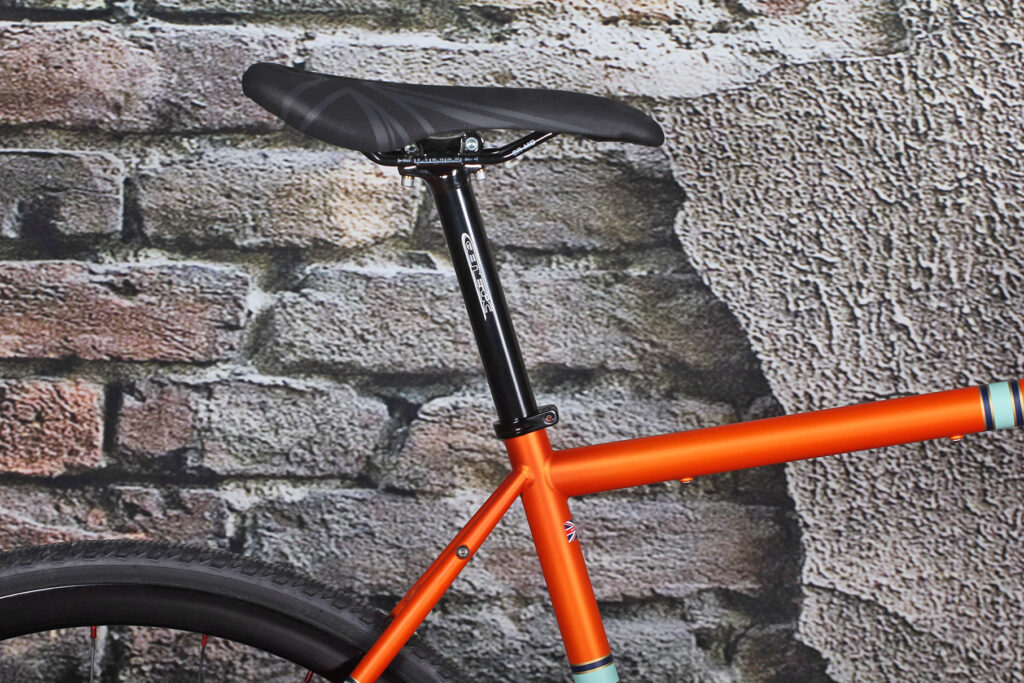 The Light Blue Robinson Rival 1X – seat post junction.jpg