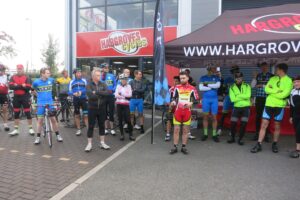 Team road.cc Winchester ride out – guess the shop we met at.jpg