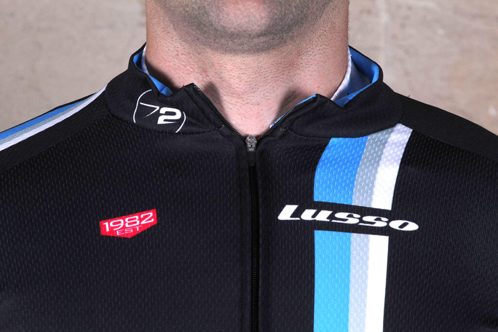 Lusso Trofeo Long Sleeved Jersey – collar