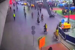 Amsterdam Central Station timelapse Vimeo still.JPG
