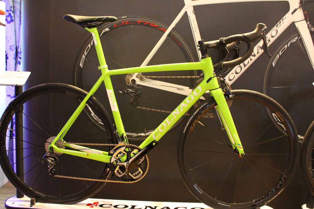 Colnage V1-R Ltd – full bike.jpg