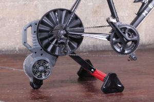 Elite Volano Fluid direct drive trainer - driect drive.jpg