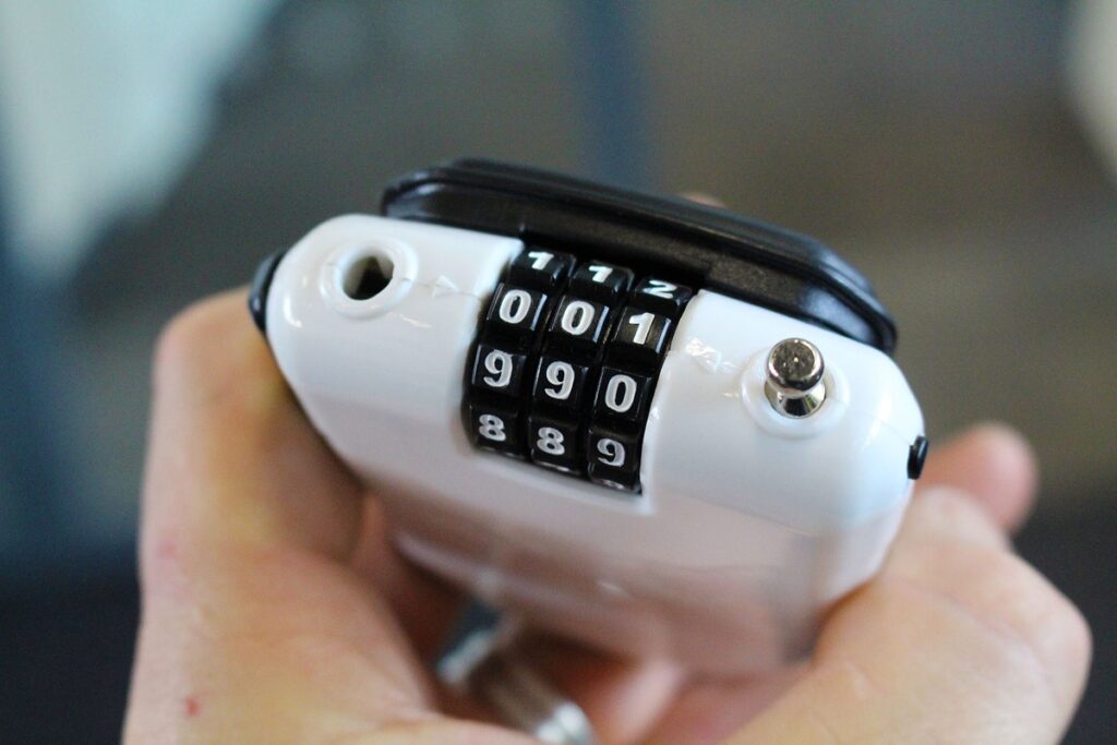 Hiplok pit stop lock – combination lock.jpg