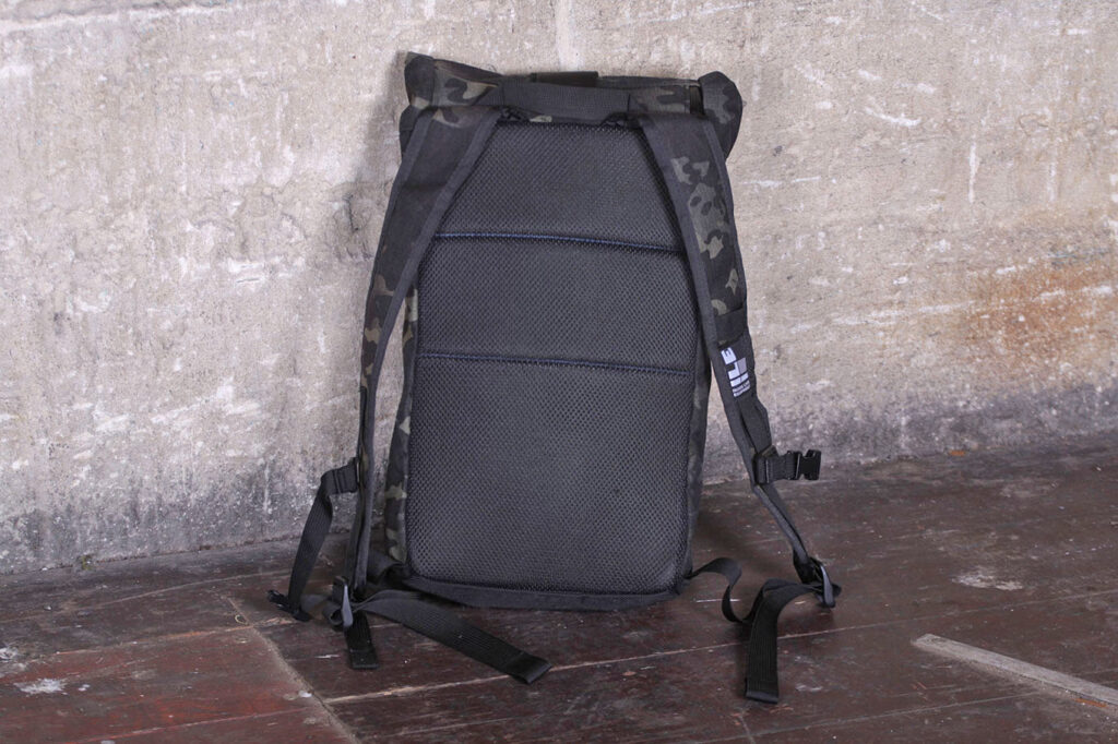 Inside Line Equipment Apex Day Pack – back.jpg