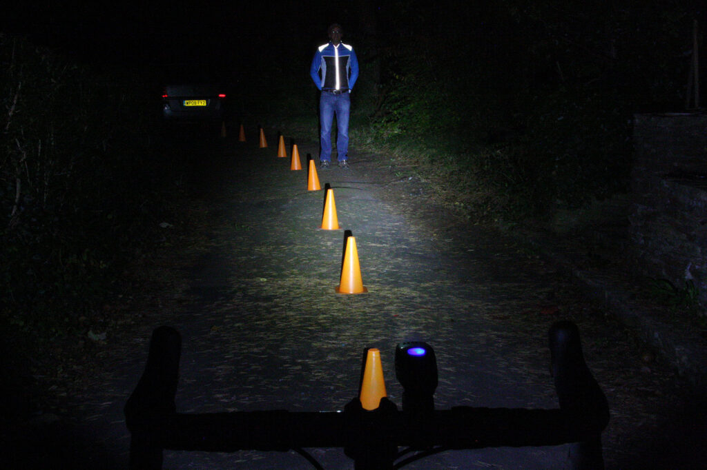 Niterider Lumina 350 Micro – beam shot.jpg