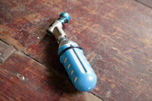BTwin CO2 Inflator and 16g Cartridge.jpg