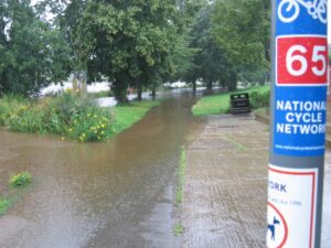 Flooding on National Cycle Network (Sustrans).jpg