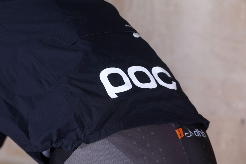 Poc Fondo Splash jacket – tail (1).jpg