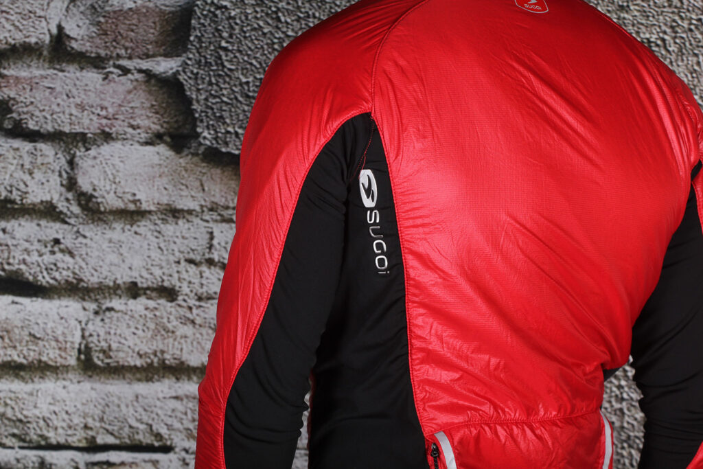 Sugoi Alpha Bike Jacket – side panel.jpg